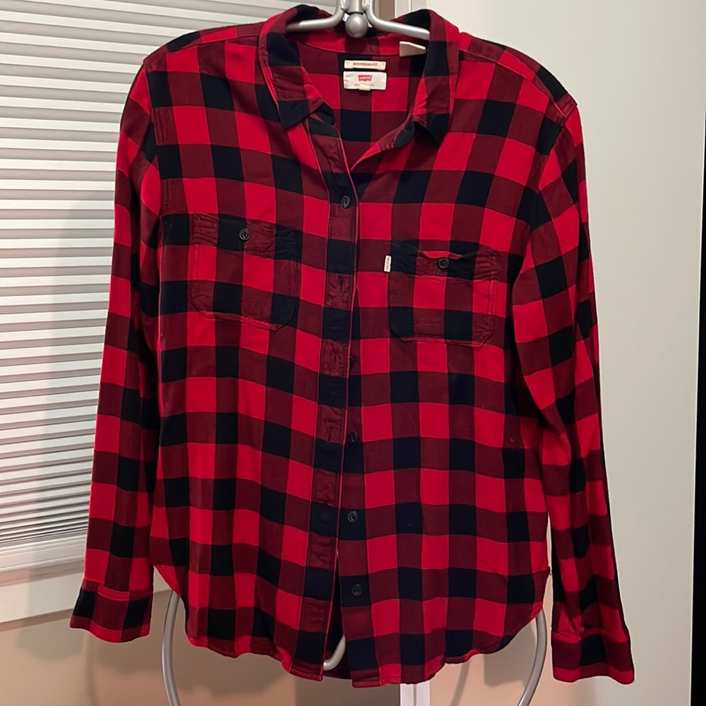 Levi’s plaid shirt M red black